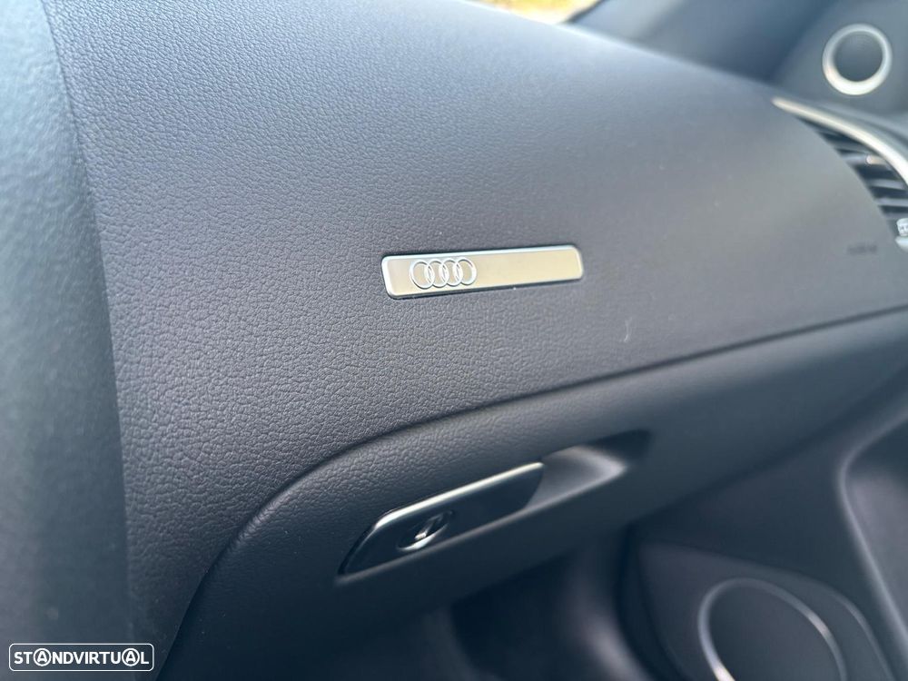 Audi A5 Cabrio 2.0 TDi S-line - 21