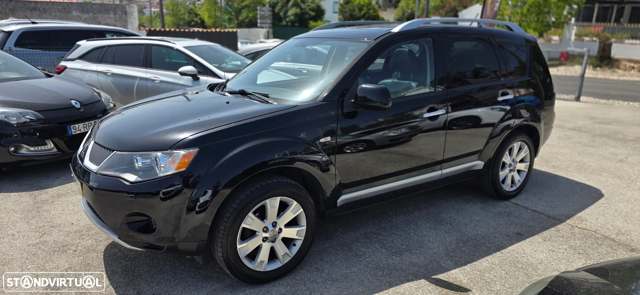 Mitsubishi Outlander 2.0 DI-D Intense+ 4WD - 15
