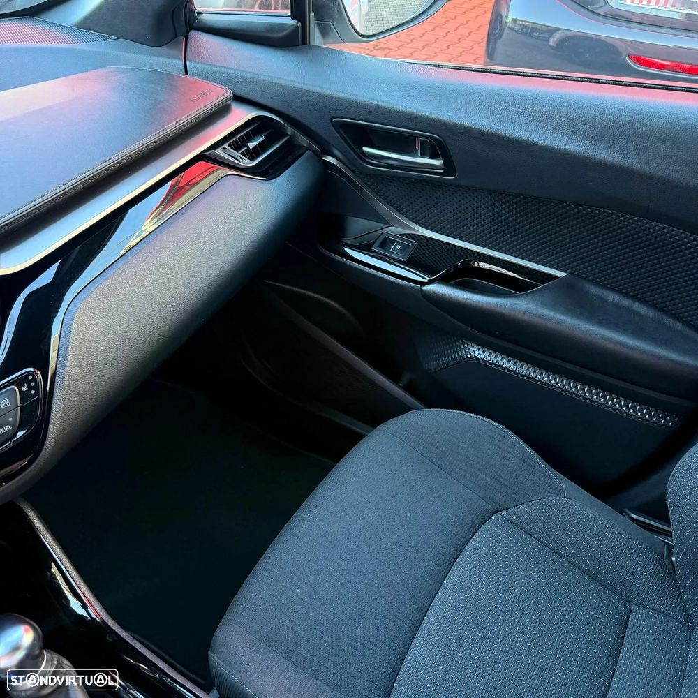 Toyota C-HR 1.8 Hybrid Exclusive+P.Luxury - 6