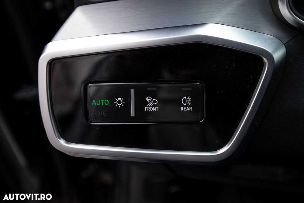 Audi A6 Avant 55 TFSI e quattro S tronic PHEV S Line - 30