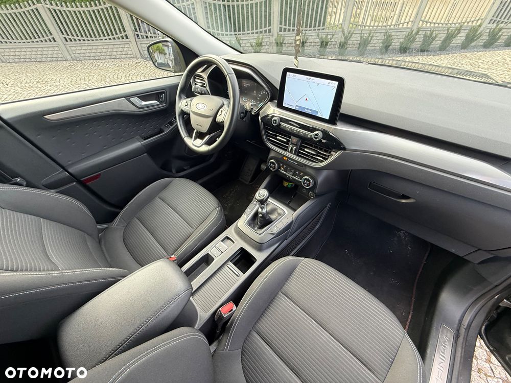 Ford Kuga 2.0 EcoBlue Hybrid TITANIUM - 9