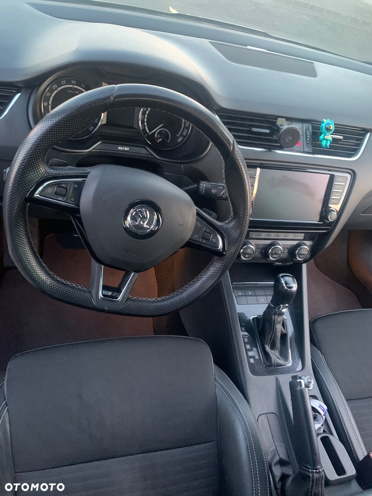 Skoda Octavia 2.0 TDI RS DSG - 20