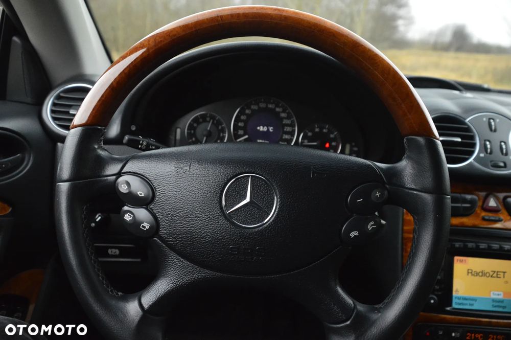 Mercedes-Benz CLK - 26