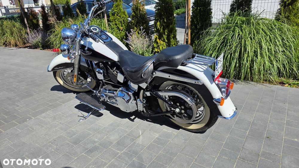 Harley-Davidson Softail Deluxe - 1