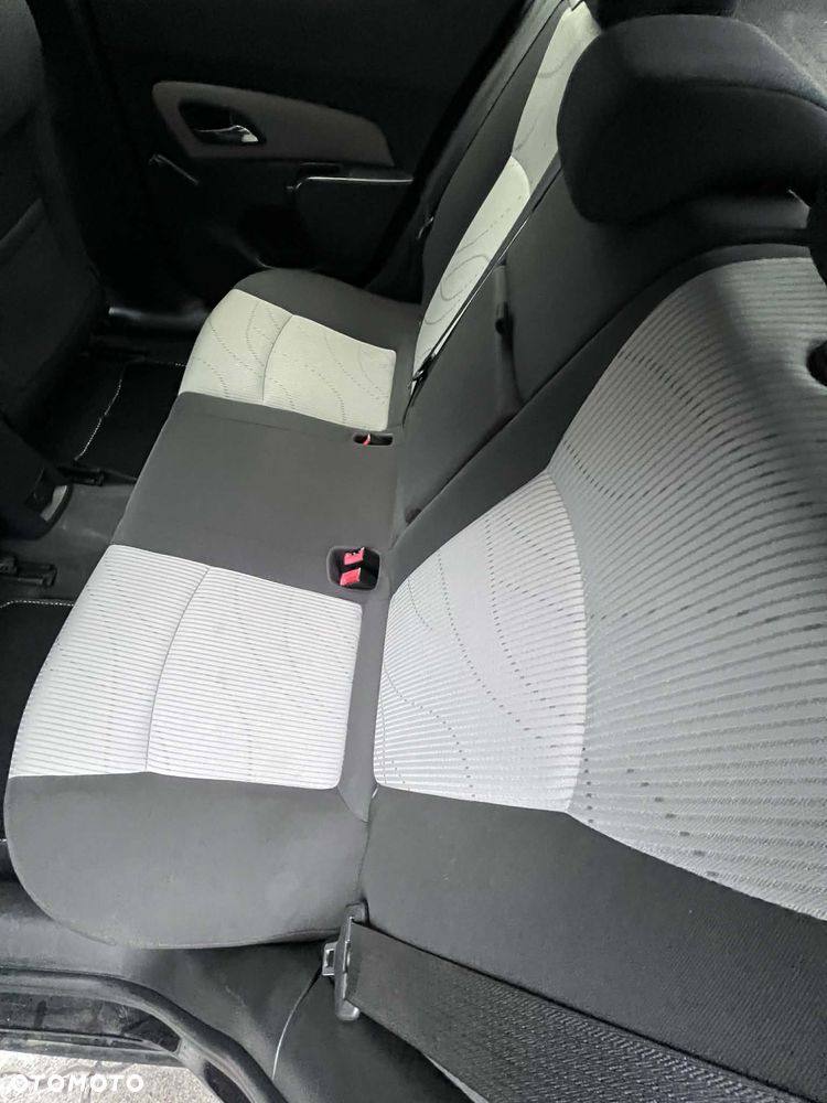 Chevrolet Cruze 1.6 LT - 13