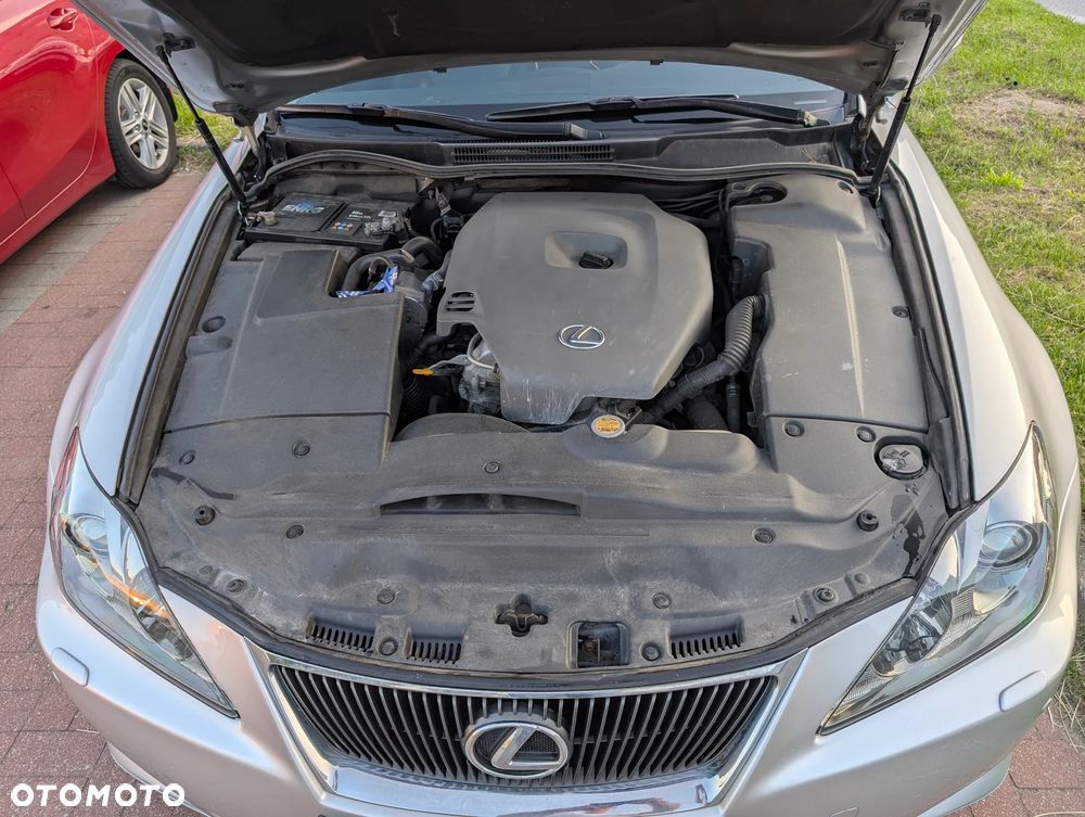 Lexus IS 220 D Prestige - 13