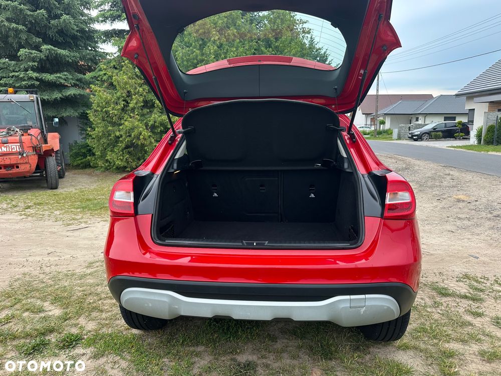 Mercedes-Benz GLA 180 7G-DCT UrbanStyle Edition - 17