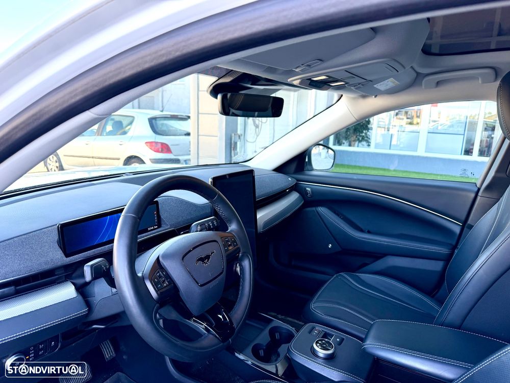 Ford Mustang Mach-E AWD PREMIUM - 10