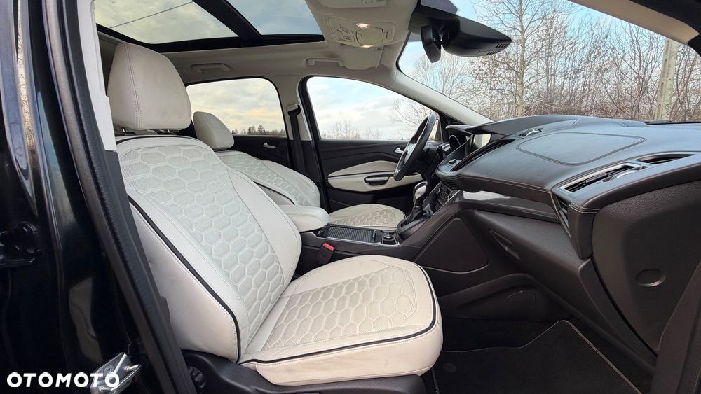 Ford Kuga 2.0 TDCi 4x4 Vignale - 19