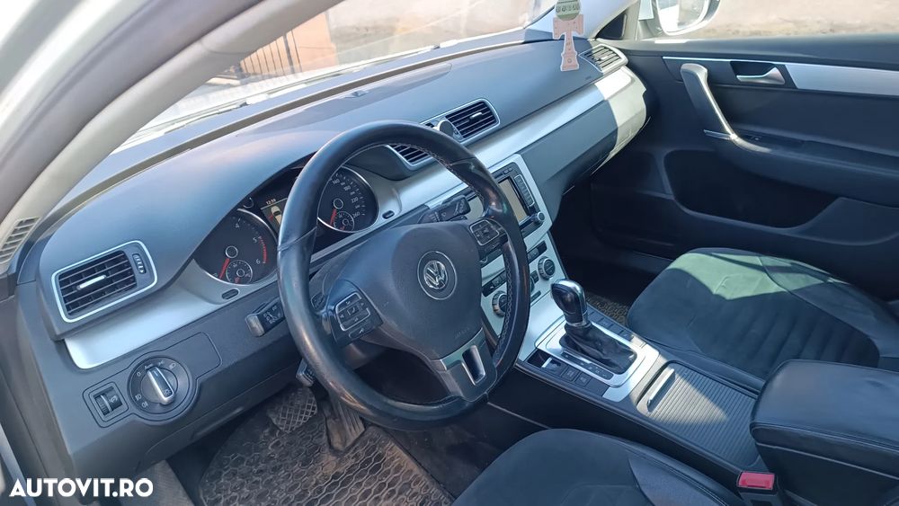 Volkswagen Passat 2.0 TDI Comfortline DPF DSG - 7