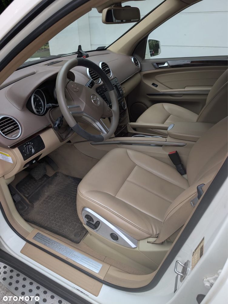 Mercedes-Benz GL - 8