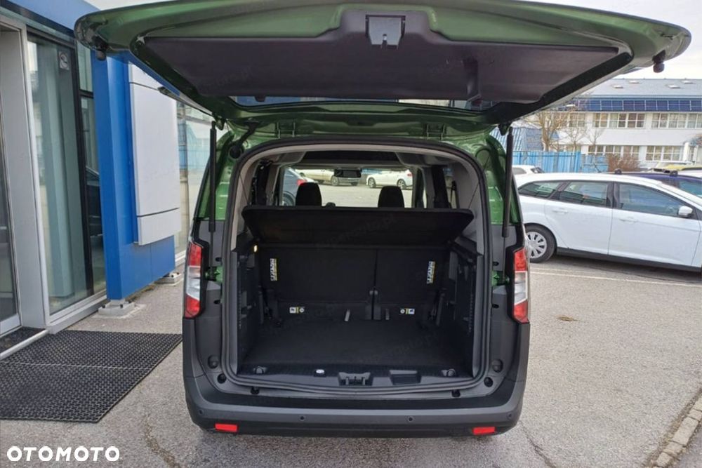 Ford Tourneo Courier - 12