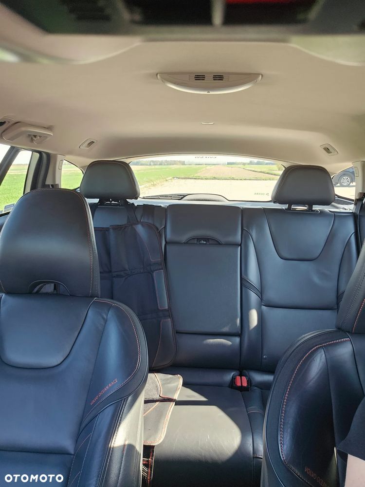 Volvo V60 D4 Drive-E Ocean Race - 19