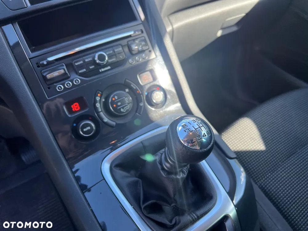 Peugeot 5008 HDI FAP 150 Platinum - 14