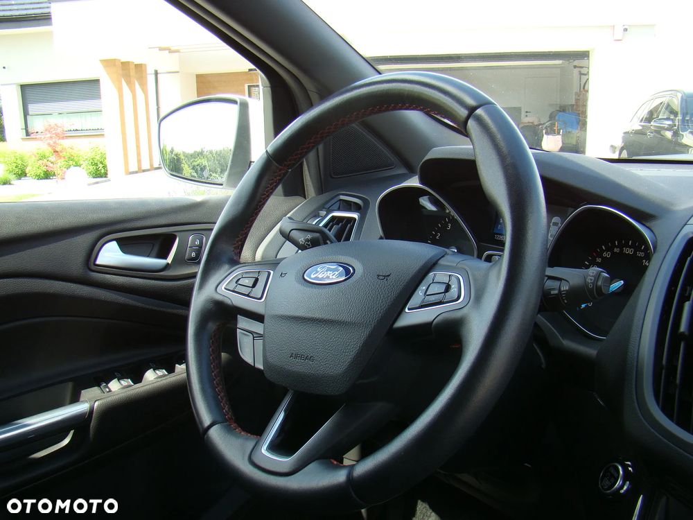 Ford Kuga 2.0 EcoBoost 4x4 ST-Line - 39