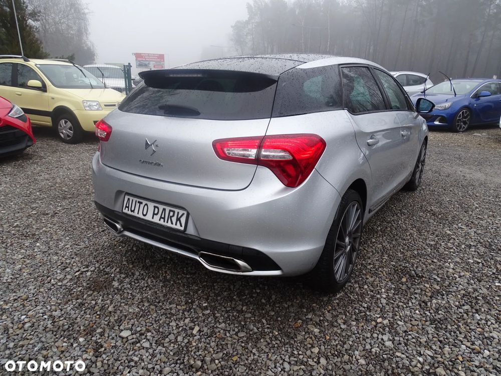 Citroën DS5 HDi 165 Business - 11