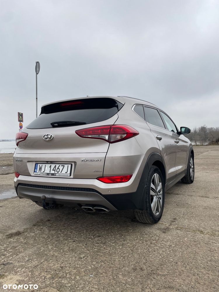 Hyundai Tucson 2.0 CRDI 4WD Automatik Premium - 7