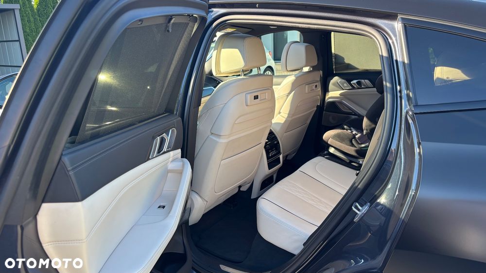 BMW X6 - 15