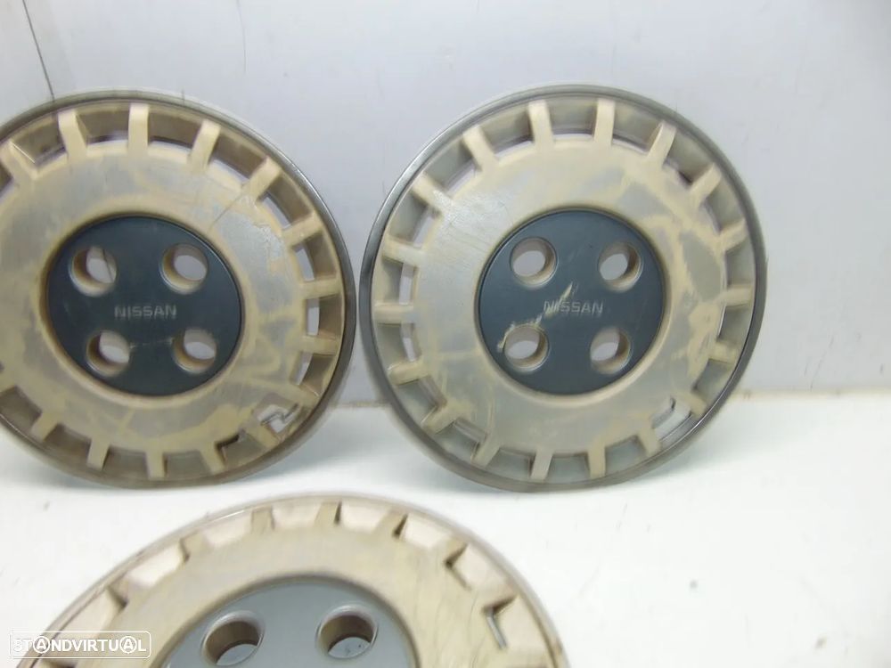 Nissan Vanette tampões roda - 5