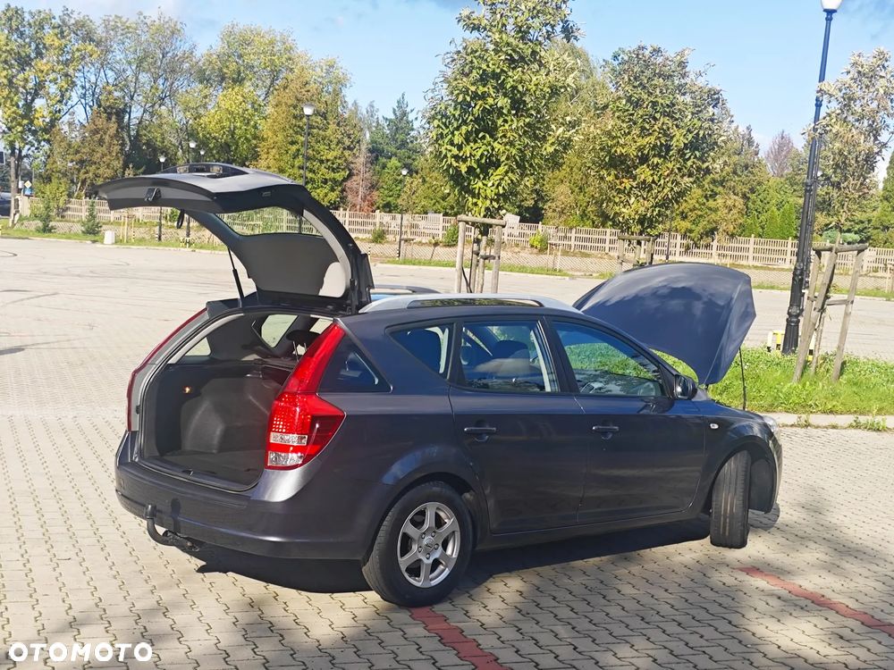 Kia Ceed Cee'd 1.6 Crdi Comfort + - 3
