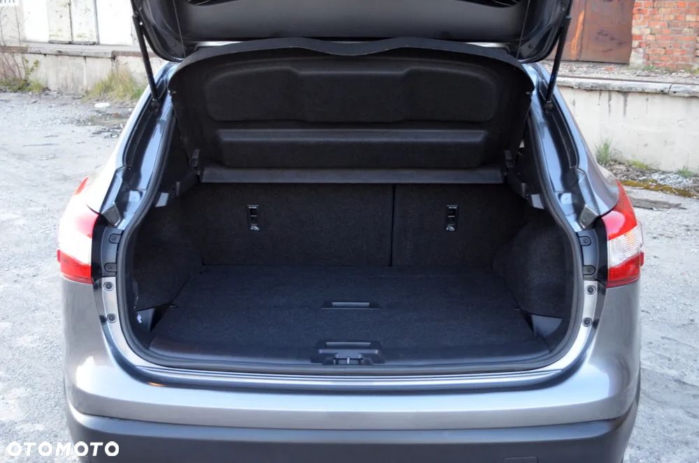 Nissan Qashqai 1.6 DIG-T N-Connecta - 26