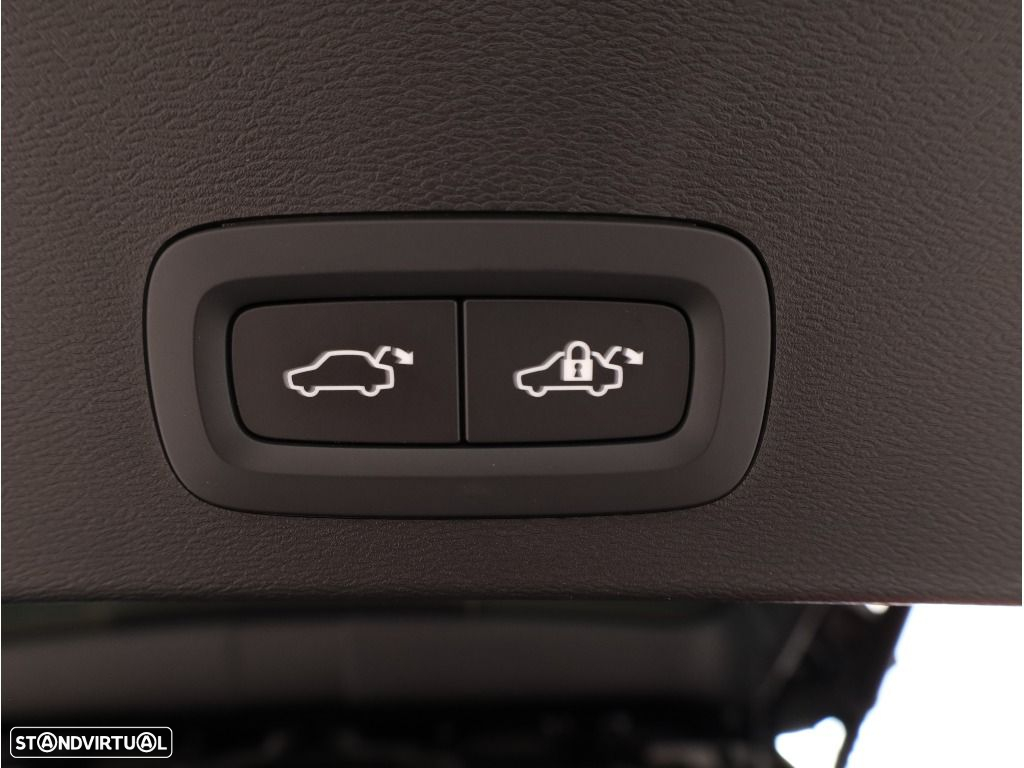 Volvo XC 40 1.5 T4 PHEV Core - 39