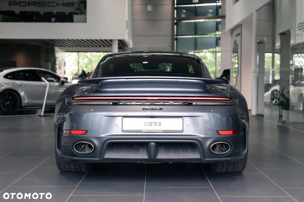 Porsche 911 Turbo S - 6