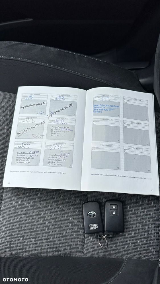 Toyota Auris - 25