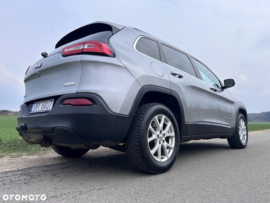Jeep Cherokee - 11