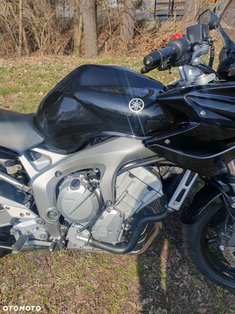 Yamaha FZ6 - 11