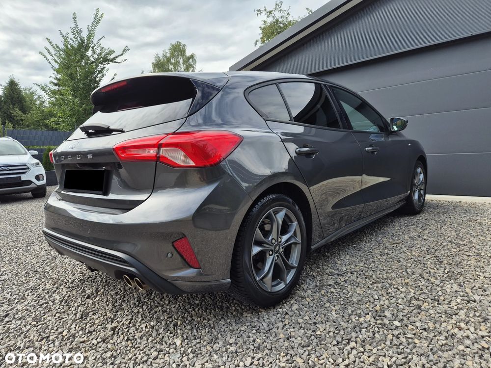 Ford Focus 1.5 EcoBoost ST-Line - 6