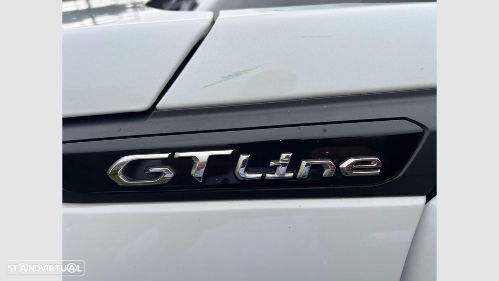 Peugeot 2008 1.2 PureTech GT EAT8 - 17