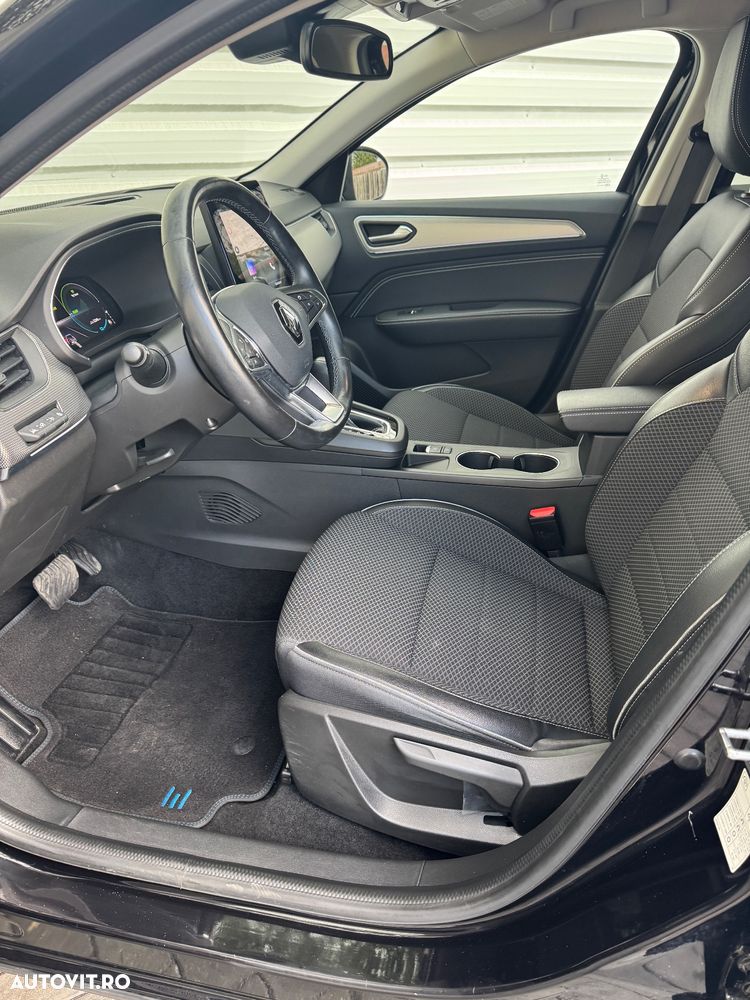 Renault Arkana E-TECH 145 INTENS - 8