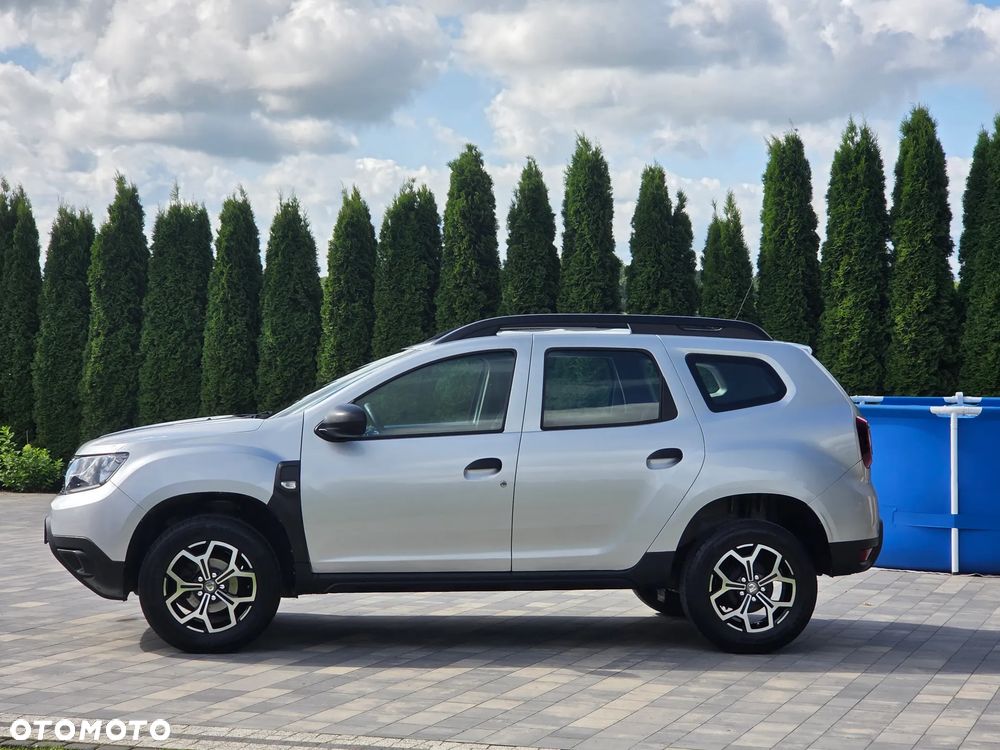 Dacia Duster 1.6 SCe Laureate S&S - 9