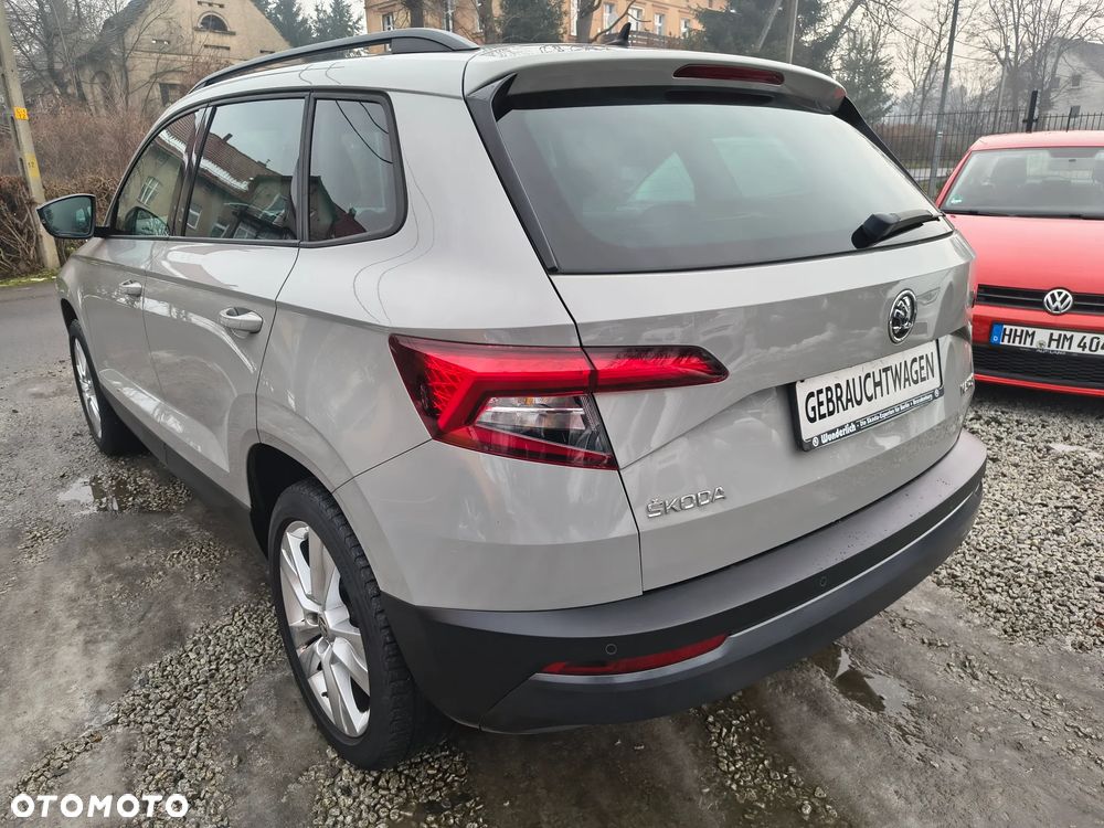 Skoda Karoq 1.0 TSI 4x2 Style DSG - 9