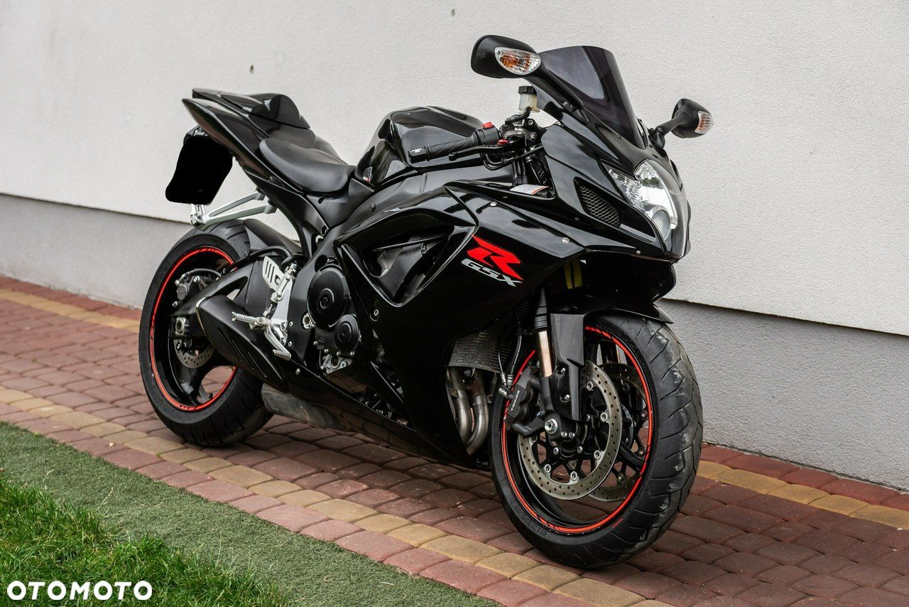 Suzuki GSX-R - 1