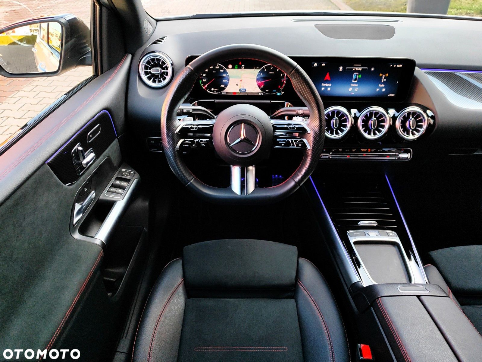 Mercedes-Benz Klasa B 220 4-Matic AMG Line 7G-DCT - 16