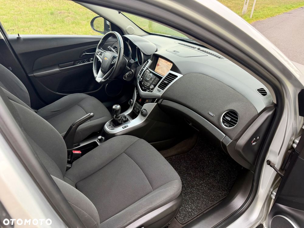 Chevrolet Cruze 1.4T LTZ - 17