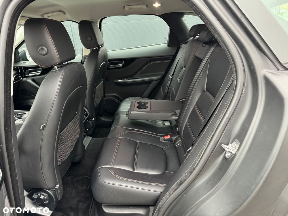 Jaguar F-Pace 2.0 i4D AWD Prestige - 9
