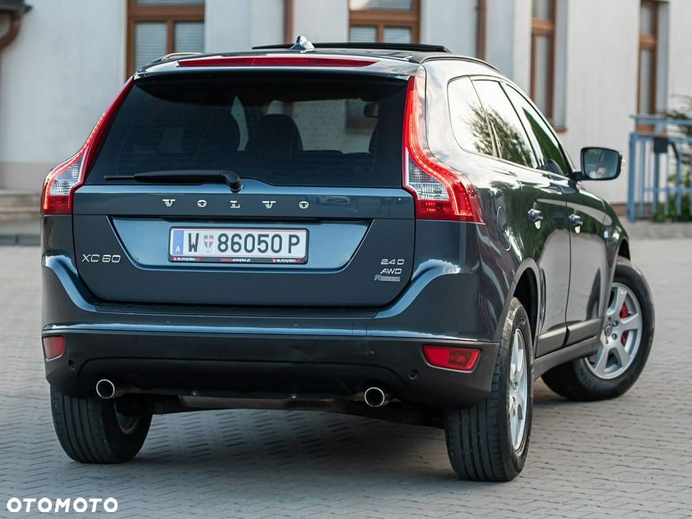 Volvo XC 60 2.4D AWD Summum - 3