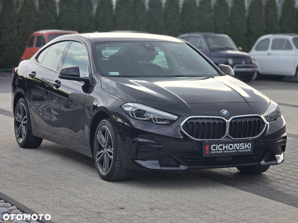BMW Seria 2 220d xDrive Sport Line sport - 4