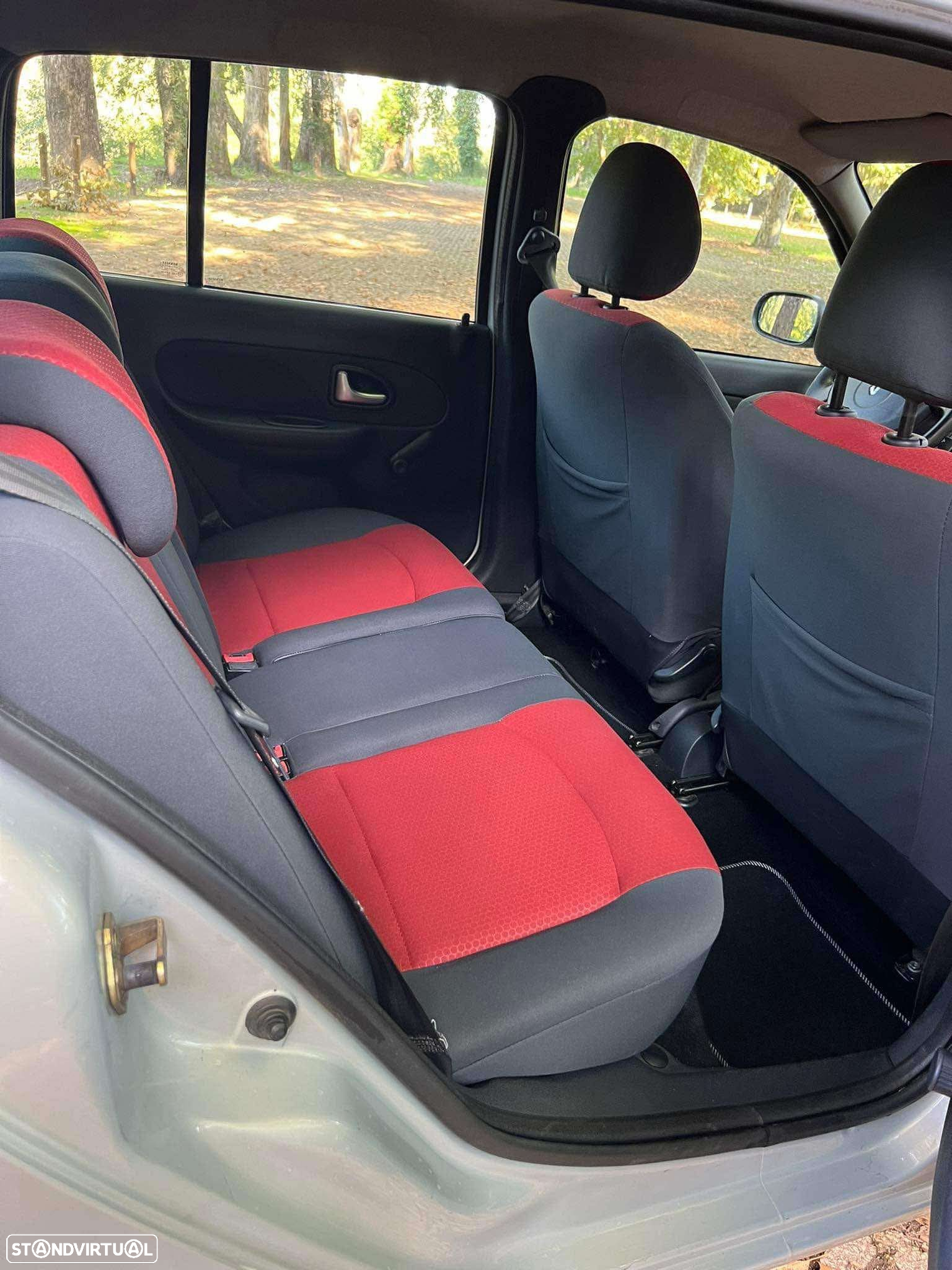 Renault Clio 1.2 16V S - 5