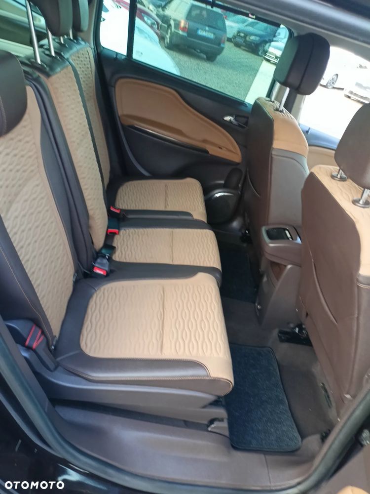 Opel Zafira - 38