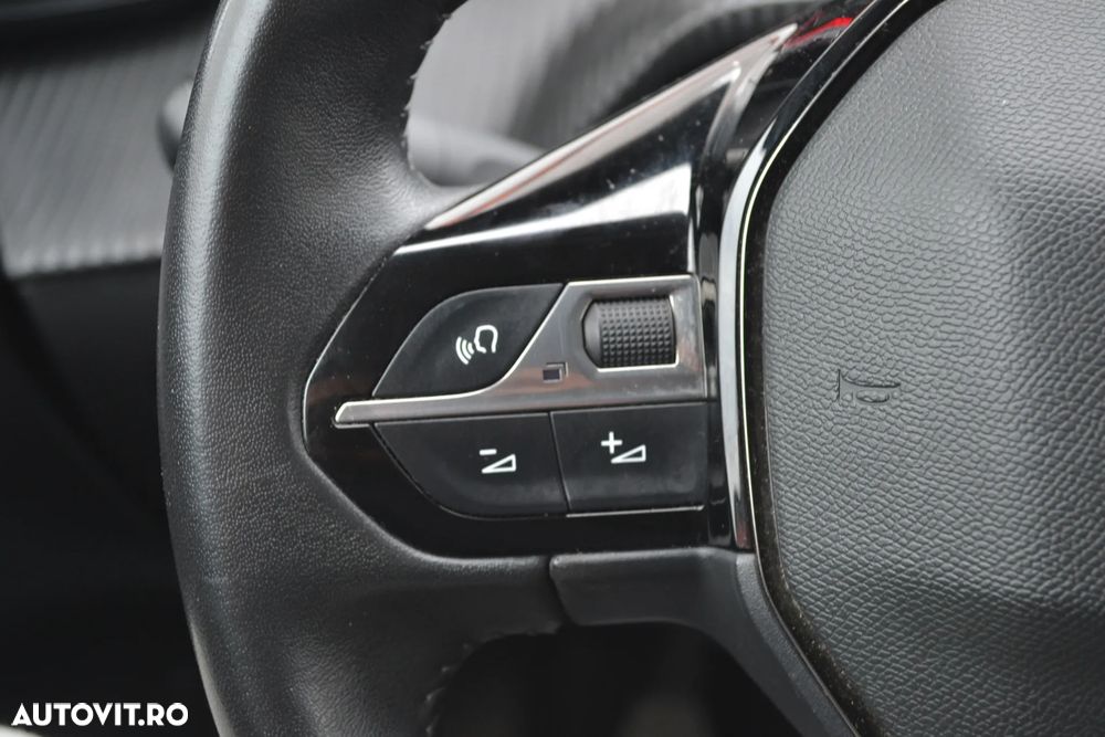 Peugeot 208 1.2 L PureTech STT Active Pack - 13