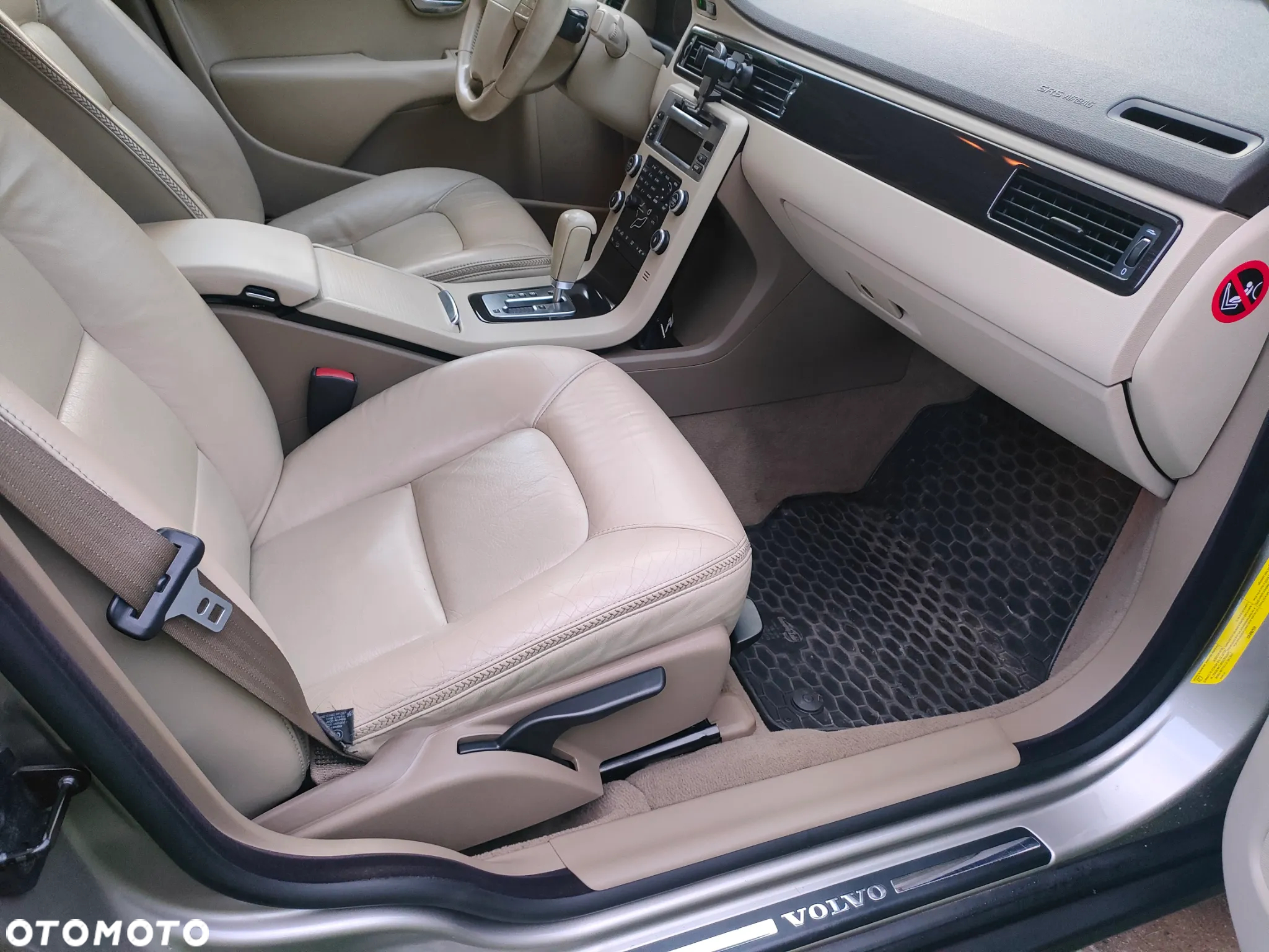 Volvo XC 70 - 10