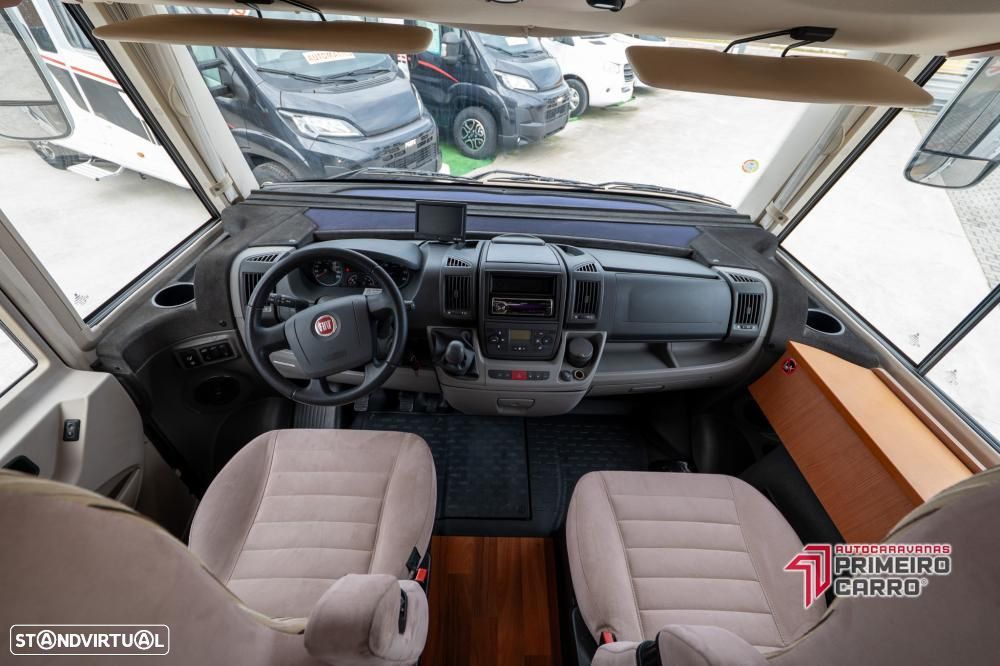 Hymer Classe B sala grande - 46