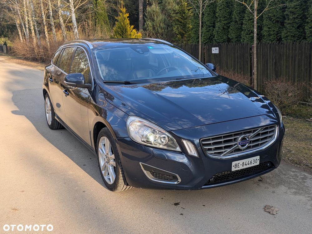Volvo V60 D4 AWD Summum - 5