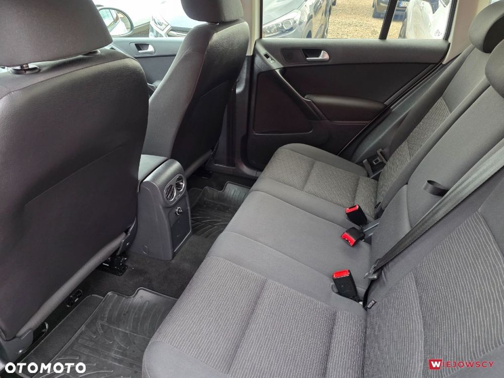 Volkswagen Tiguan - 14