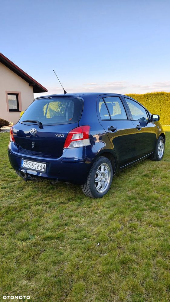 Toyota Yaris - 5