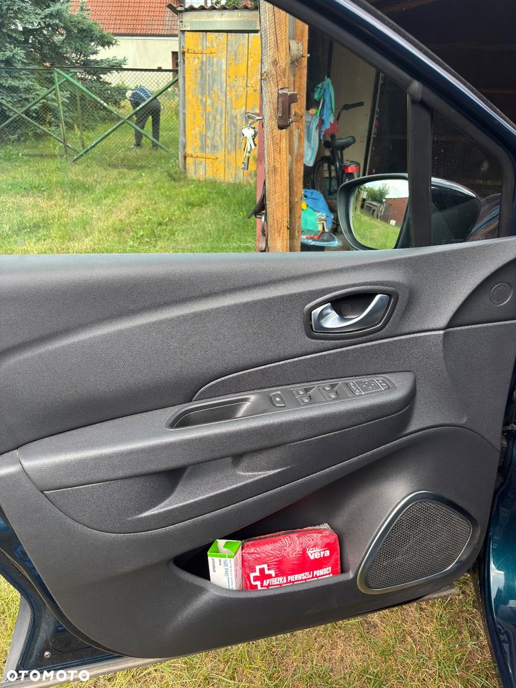 Renault Captur - 14